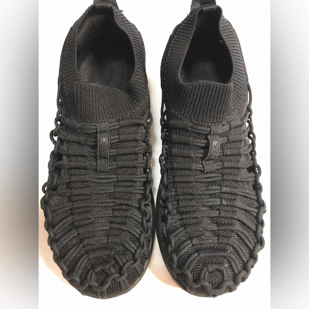 Keen Black Uneek slip-on Bungee Style Shoes Size 6.5